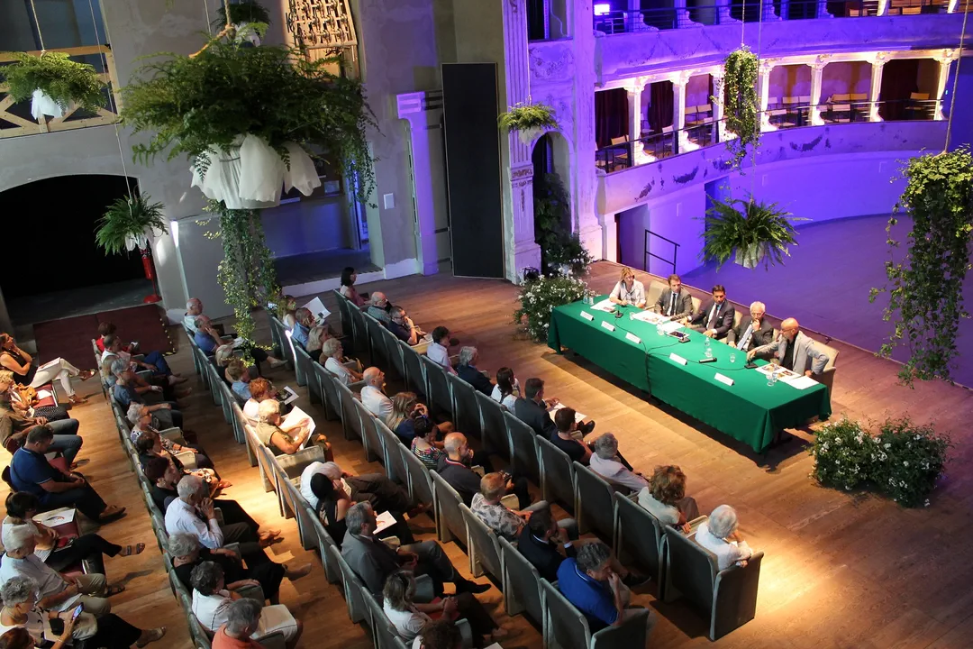 gal-teatro-civico-schio_confstampateatrocivico-3
